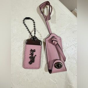 Coach 1941 tag and clochette